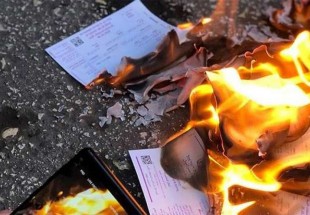 أبناء الجولان السوري يحرقون بطاقات انتخابية إسرائيلية
