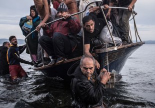 مقتل مهاجرين اثنين في غرق قارب قبالة الساحل الغربي لتركيا