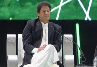 عمران خان: يؤكد الحفاظ على الوحدة بين المسلمين