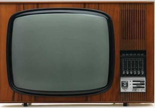 التلفزيون الملون لم يدخل بيوت الآلاف في دولة أوروبية