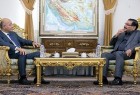 شمخاني : مؤامرات اميركا وبعض الدول الرجعية  للمساس بعلاقات  بين إيران والعراق مآلها الفشل