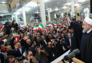 صدر روحانی کا ایرانی عوام سے استقامت اور پائیداری پر زور دیا