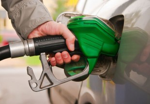 ​پیشنهاد کمیته اقتصاد مقاومتی مجلس به دولت درباره تخصیص عادلانه سهمیه بنزین
