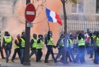 آغاز اعتراضات مردم پاریس در پنجمین شنبه سیاه فرانسه