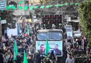 عرض عسكري مهيب لكتائب القسام في جنوب قطاع غزة