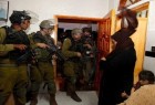 العدو يشن حملة مداهمات واعتقالات في الضفة الغربية