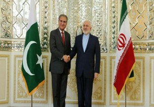 ظريف يبحث مع نظيره الباكستاني في طهران العلاقات الثنائية وتطورات المنطقة