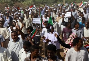 الاحتجاجات في السودان في اوجها وتطالب بتنحي البشير