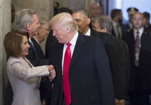 Pelosi invites Trump to give State of the Union speech next week