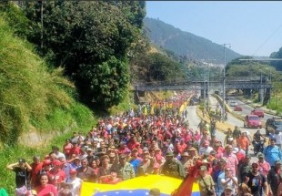 تظاهرات ضخمة في كاراكاس مؤيدة لمادورو