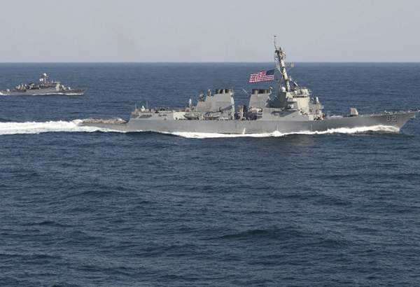 مدمرتان أمريكيتان تقتربان من الجزر الصينية في بحر الصين الجنوبي