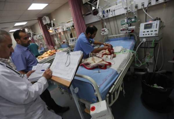 الصحة الفلسطينية تحذر من عواقب قطع رواتب موظفيها في غزة