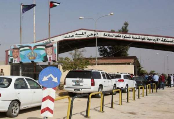 الأردن يعلن تمديد عمل معبر جابر الحدودي مع سوريا