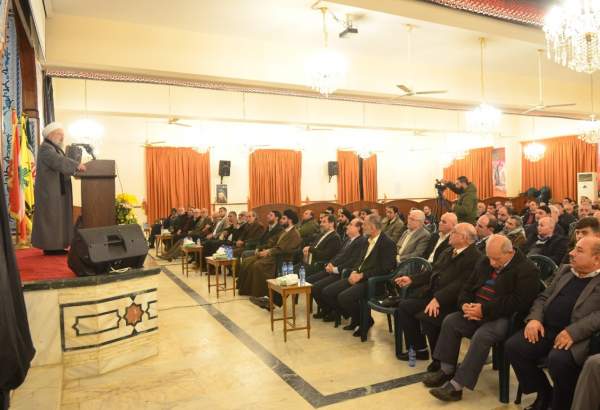 حزب الله ومركز الخميني يحييان ذكرى الثورة الإيرانية