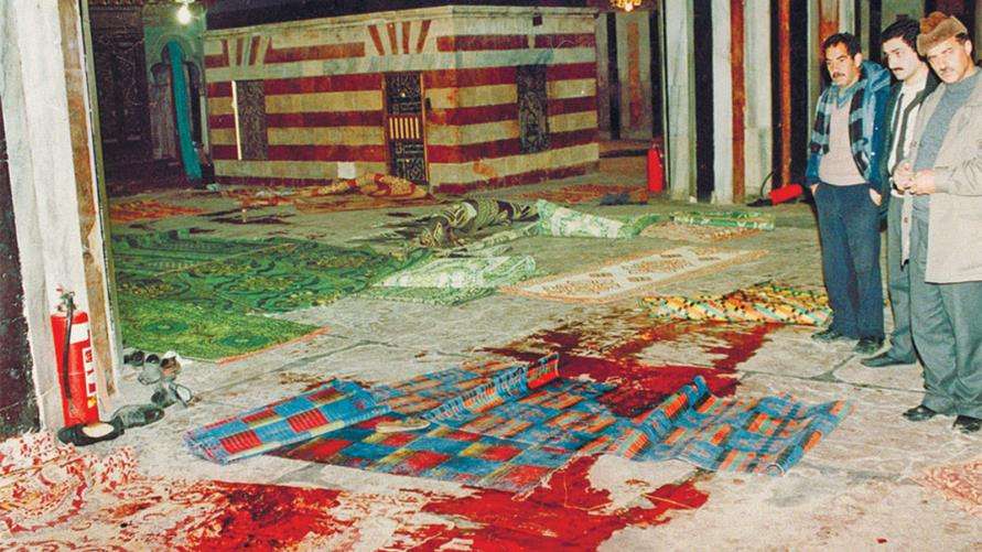 الصهيوني المجرم غولدشتاين الذي النفذ المجزرة داخل المسجد الإبراهيمي أثناء أداء الصلاة (الفرنسية-أرشيف)