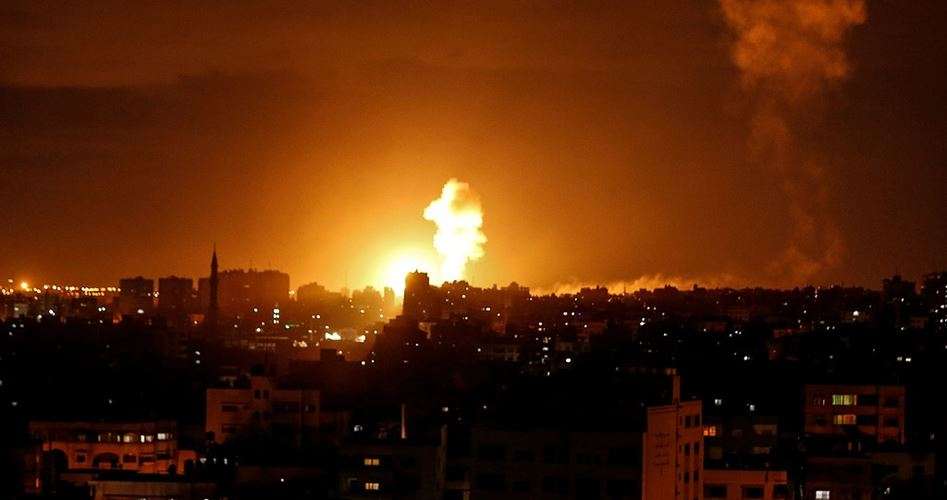 "إسرائيل" تقصف بعد منتصف مساء الجمعة،  أنحاء متفرقة من قطاع غزة،