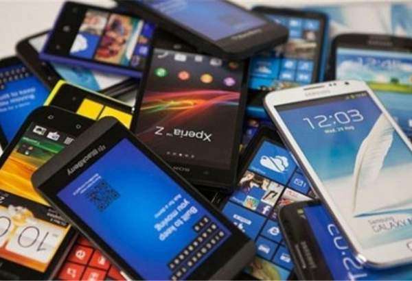 منعی برای واردات گوشی تلفن همراه مسافری به کشور وجود ندارد