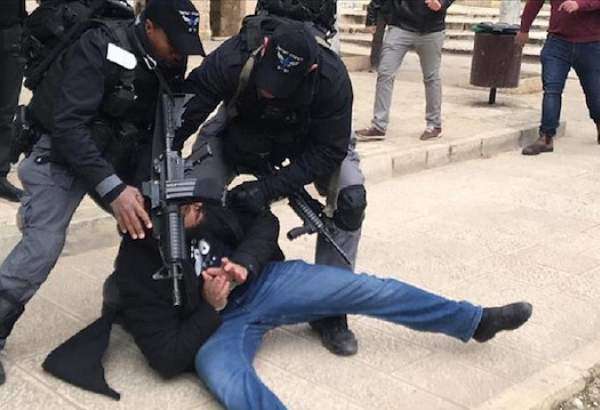 At least 10 Palestinians arrested in West Bank raids