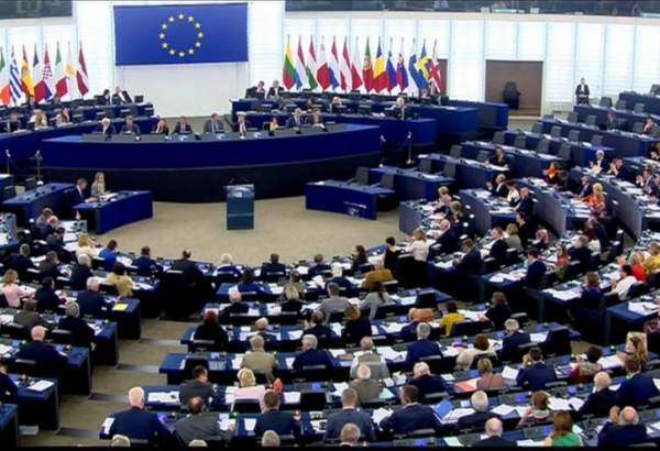 البرلمان الأوروبي يعتمد قراراً لوقف تنفيذ مشروع خط أنابيب الغاز