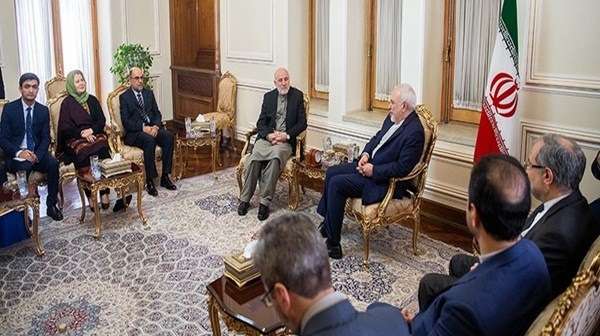 ظريف: ايران تتطلع دوما لمساعدة افغانستان حكومة وشعبا