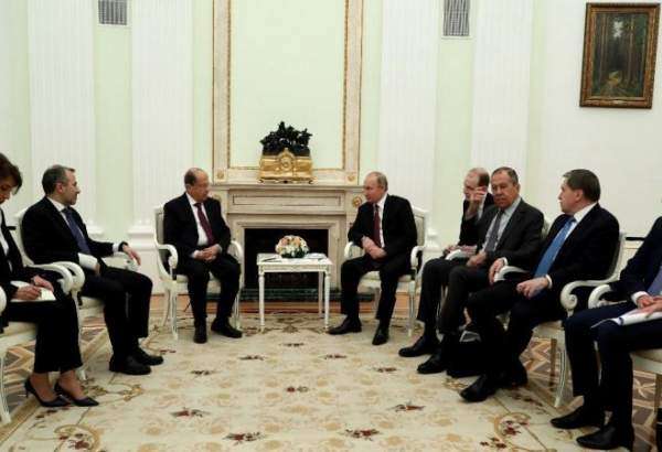لقاء بين الرئيس عون والرئيس بوتين في موسكو: لبنان شريك تقليدي وقديم بالنسبة إلى روسيا