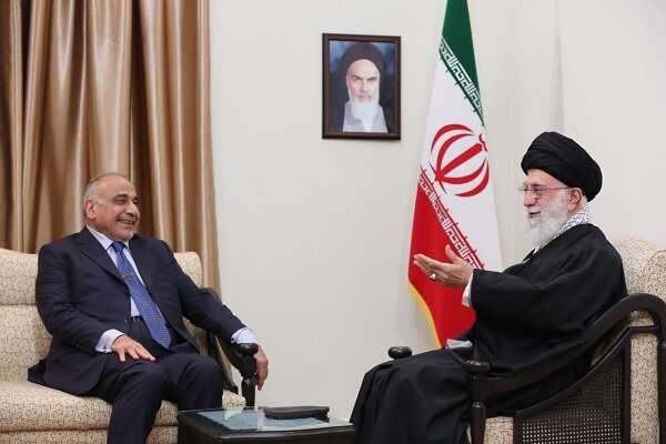 الامام الخامنئي يستقبل رئيس الوزراء العراقي
