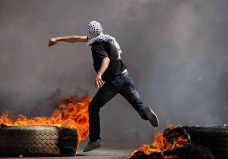 اندلاع مواجهات عنيفة بين الفلسطينيين وقوات الاحتلال مساء الاحد بالقدس المحتلة