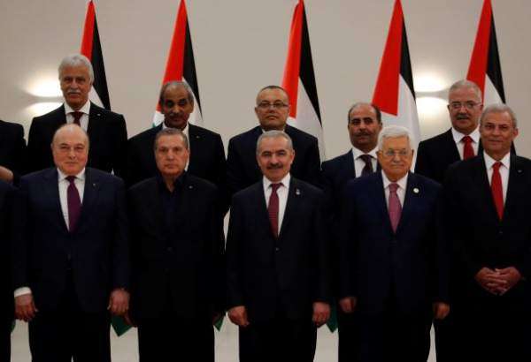 Hamas says Abbas new government to ease way for US ‘deal of century’