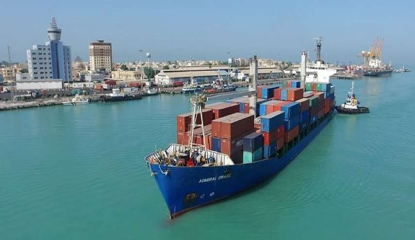 ايران تدشن خطا بحريا جديدا مع عمان