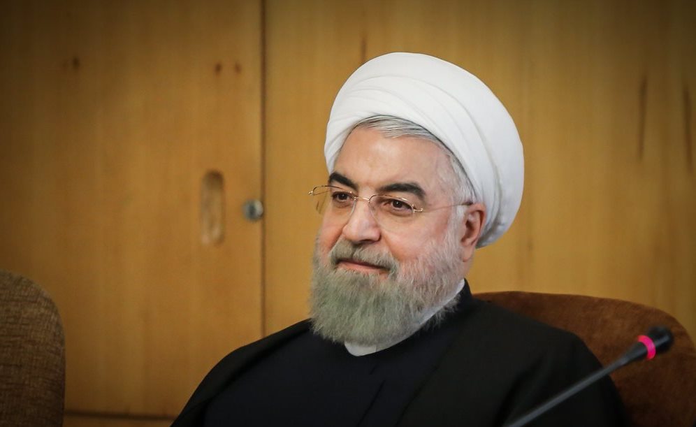 روحاني يأمر الأجهزة التنفيذية بقطع خطوات جادة لتعزيز قطاع الانتاج
