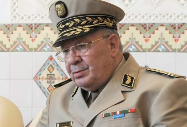 Algérie : le chef de l’armée appelle au dialogue