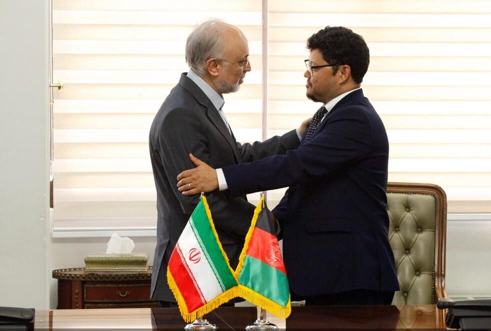 توقيع مذكرة تفاهم للتعاون في مجال الطاقة الذرية بين ايران وافغانستان
