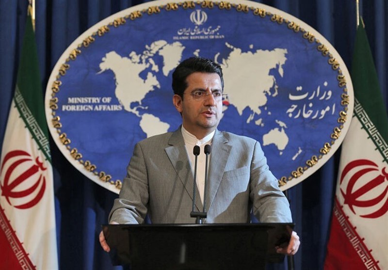الخارجية الإيرانية: حادث ناقلتي النفط مشكوك في أمره ويدعي للقلق