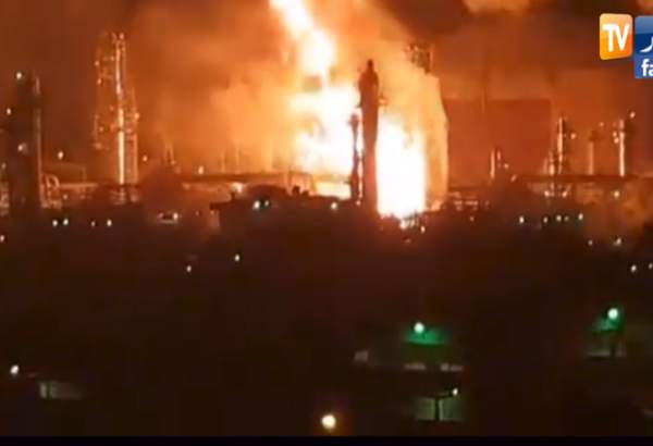 انفجار في أكبر مصنع للغاز المسال بوهران في غربي الجزائر
