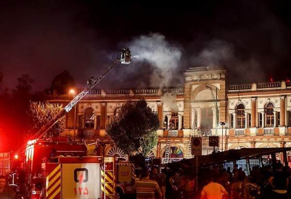 اسناد آیت‌الله کاشانی و مصدق در آتش‌سوزی میدان حسن‌آباد از بین رفت