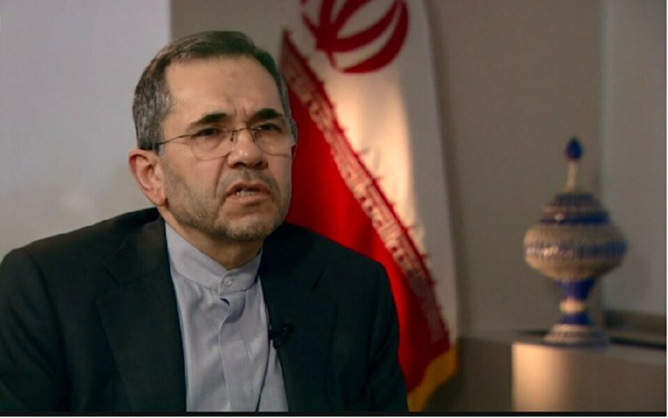 ايران: فرض الحظر على ظريف يتعارض مع القوانين الدولية