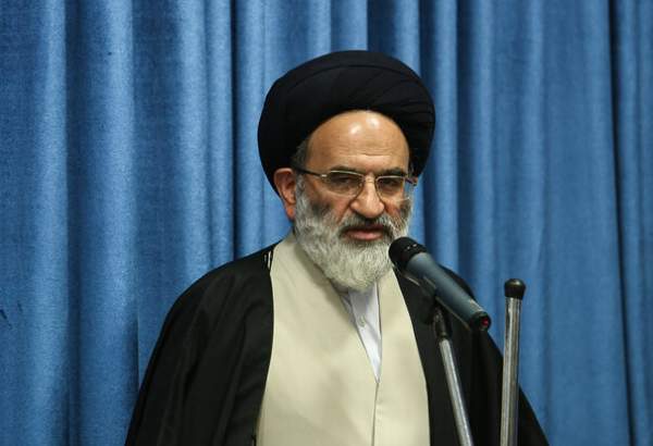 انقلاب اسلامی ایران در سراسر جهان طنین‌انداز شده است