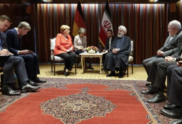 رایزنی سران ایران و آلمان در باره "ابتکار صلح هرمز"/ لزوم احترام به اجرای برجام و رفع تحریمها