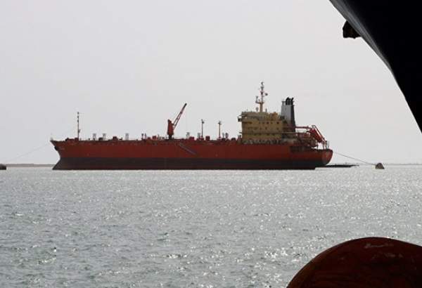 صنعا: ائتلاف سعودی با توقیف کشتی‌های سوخت، یمن را در آستانه فاجعه انسانی قرار داده است