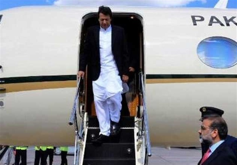 رئيس وزراء باكستان يصل طهران