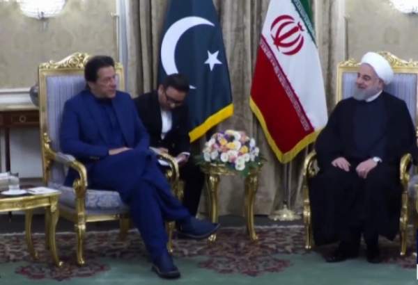 Pakistani PM in Tehran, says held 