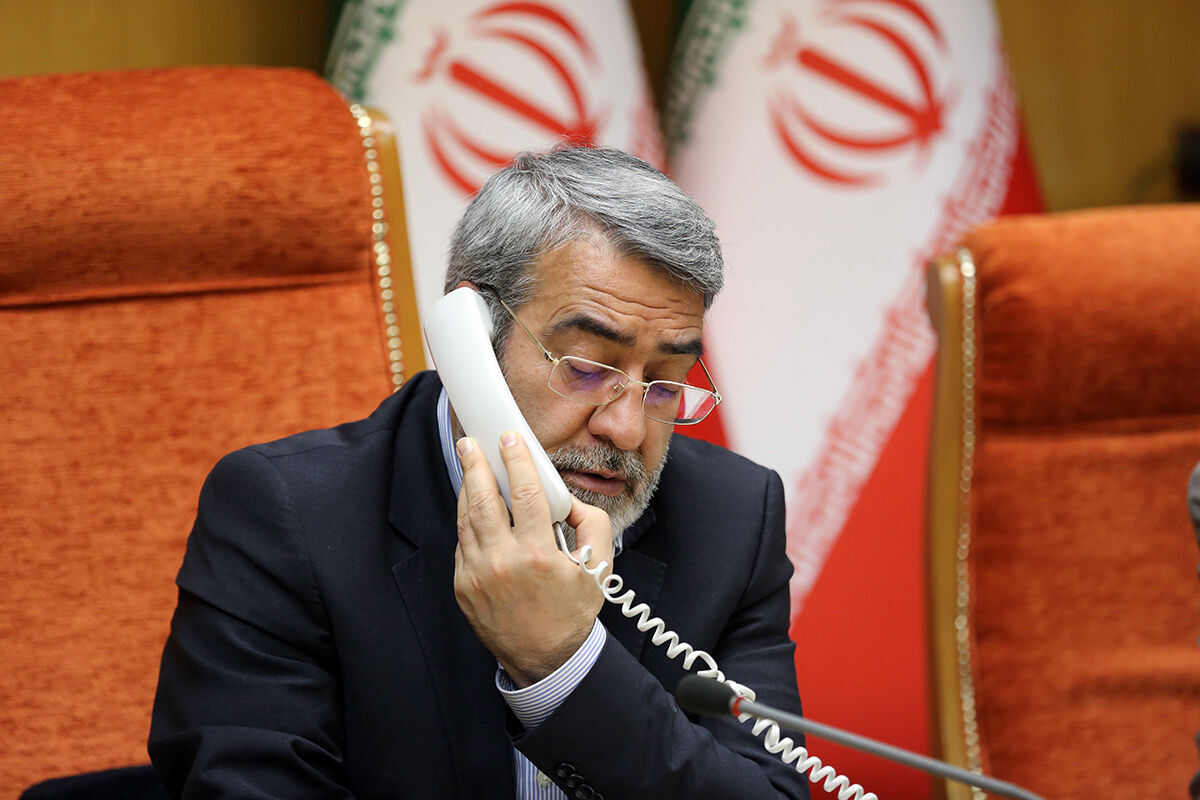 وزير الداخلية الايراني يشيد بحسن استضافة العراقيين لزوار الاربعين