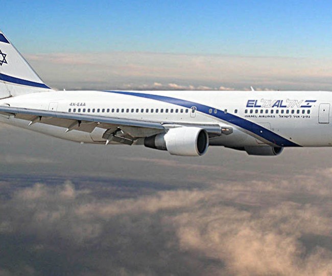 طائرة "إسرائيلية" غامضة تحط في الرياض ..