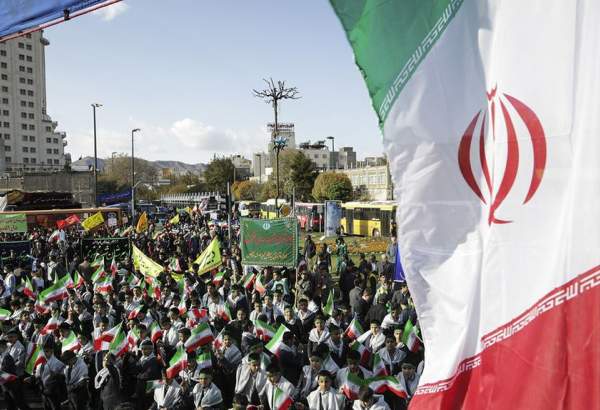 جزئیات راهپیمایی ۱۳ آبان در مشهد/ سخنرانی سرلشکر رحیم صفوی در حرم رضوی