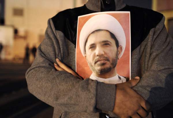 حبس ابد شیخ سلمان، سقوط دموکراسی در بحرین است