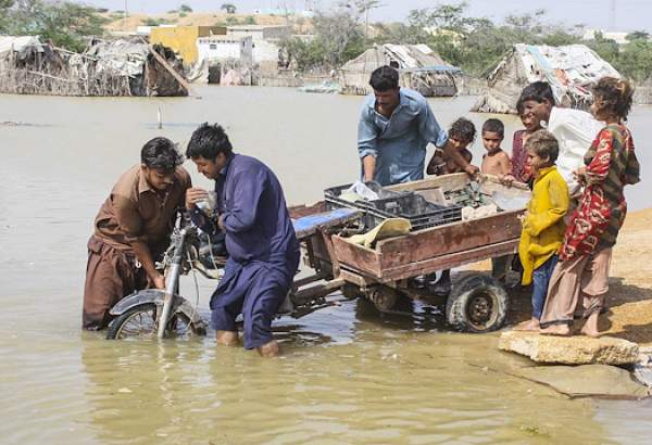Climate change triggers widespread Pakistan migration