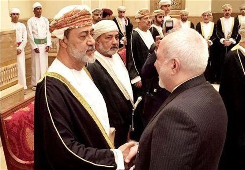 ظريف يلتقي سلطان عمان الجديد هيثم بن طارق