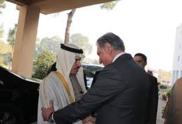 پاکستانی وزیر خارجہ ایران کے دورے کے بعد سعودی عرب پہچ گئے