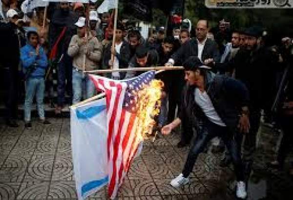 سینچری ڈیل کے خلاف ترکی اور اردن میں  امریکی سفارتخانے اور قونصل پر مظاہرے