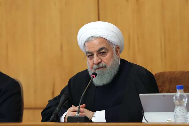 روحاني:المشاركة في ذكرى انتصار الثورة، هو اننا منذ 41 عاما ونحن إلى جانب الثورة